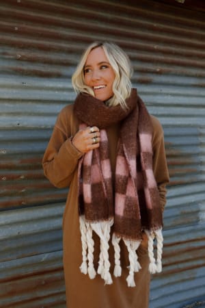 cider-stroll-scarf-rust/Rust