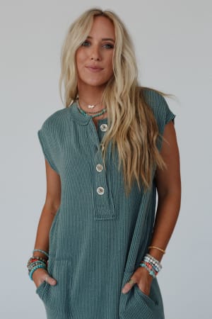 madeline-textured-maxi-dress-moss/Moss