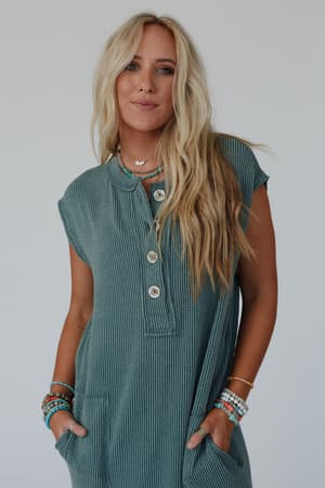 madeline-textured-maxi-dress-moss/Moss