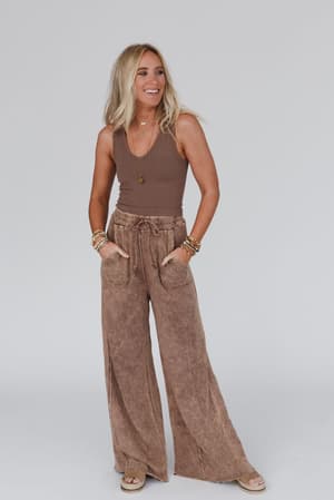 copy-of-relaxing-robin-wide-leg-pant-new-mocha/New Mocha