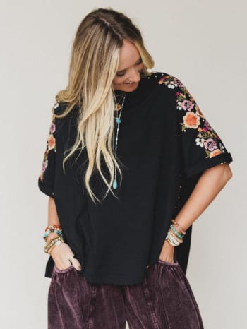 tomcat-studded-high-low-top-black-floral-embroidery/Black Floral Embroidery