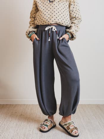 the-nest-laid-back-love-jogger-pants-charcoal/Charcoal