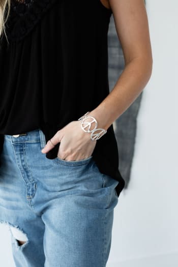 Ziggy Peace Sign Bracelet- Silver | Jewelry - Three Bird Nest