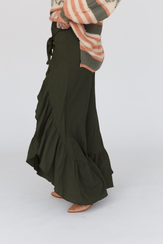 Abria Tie Front Flowy Pants - Olive